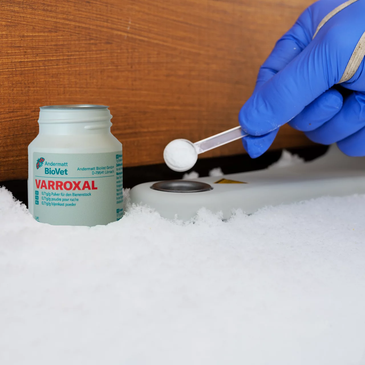 Varrox Eddy füllen | © Andermatt BioVet AG